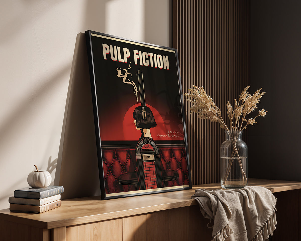 Pulp Fiction – Retro Edition poster visualiserad på vägg – från Bozetto i hög kvalitet