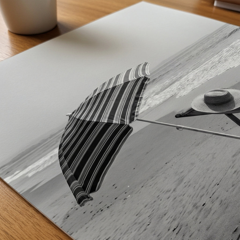 Siesta by the Sea Poster – närbild på papper