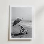 Siesta by the Sea Poster – med passepartout