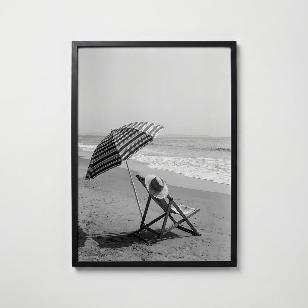 Siesta by the Sea Poster – svart ram