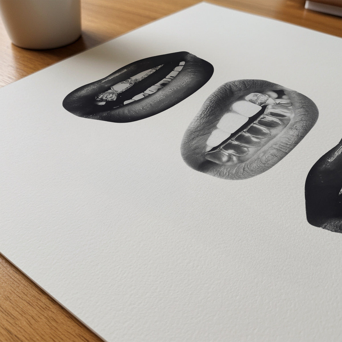 Silver Grillz Lips Poster – närbild på papper