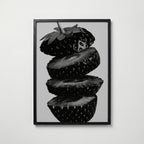 Noir Berry Stack Poster – svart ram