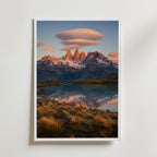 Plakat z Torres del Paine o świcie