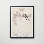 William Morris Long-Tailed Tits in Cherry Blossom Poster – svart ram
