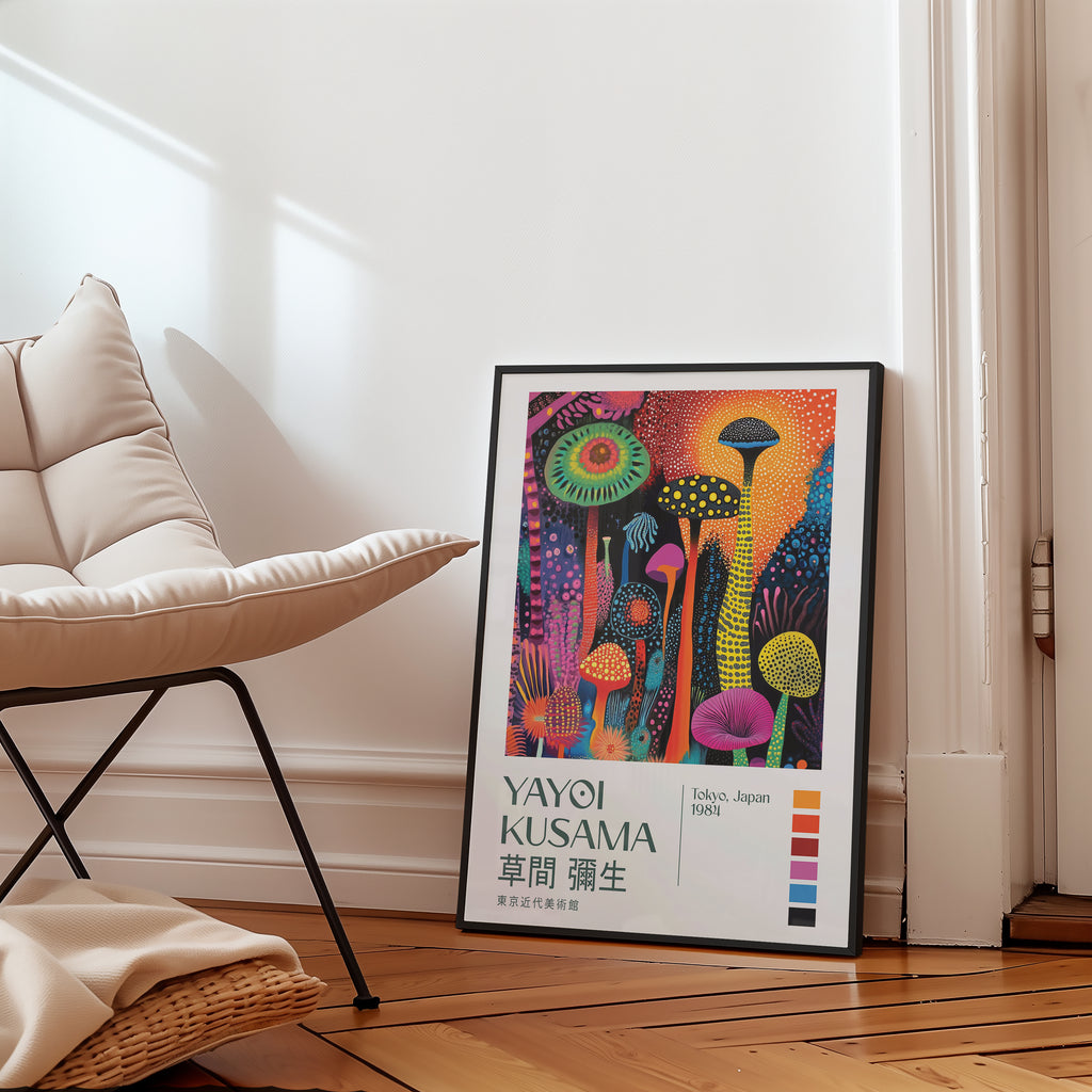 Yayoi Kusama Midnight Garden i väggmockup – konsttryck från Bozetto i hög kvalitet