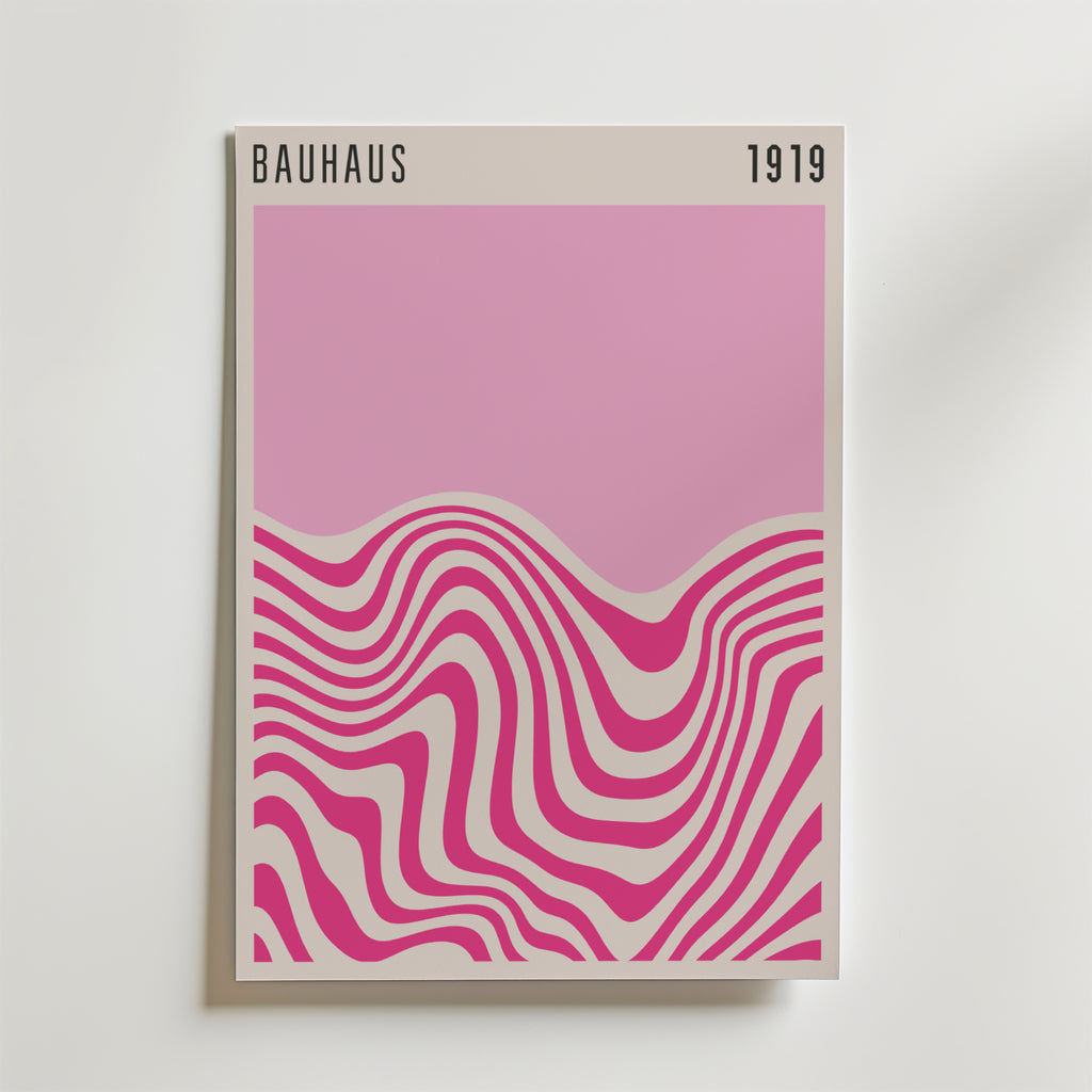 Bauhaus Pink Waves No.2 – stilfullt konsttryck från Bozetto, tryckt på matt finpapper