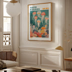 Yayoi Kusama Floating Jellyfish Reverie poster på vägg i stilren rumsmiljö – Bozetto affisch