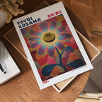 Yayoi Kusama Spectrum Daisy poster visualiserad på vägg – från Bozetto i hög kvalitet