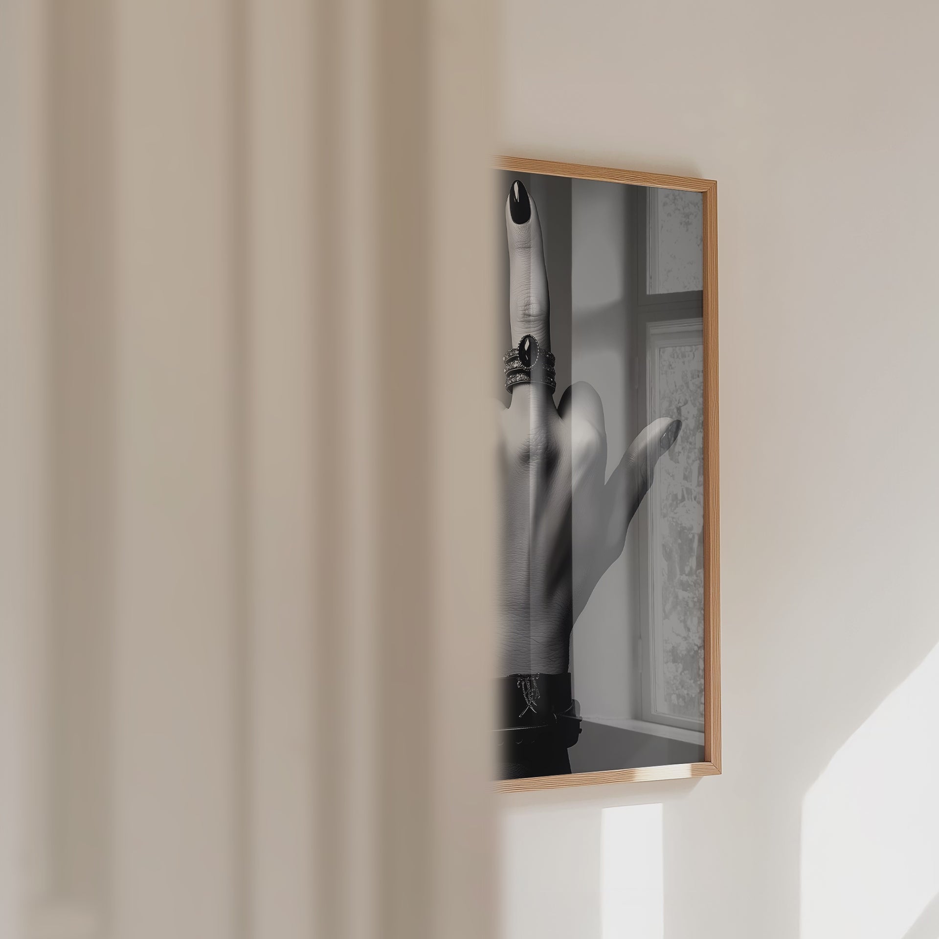 Middle Finger Poster – väggvideo