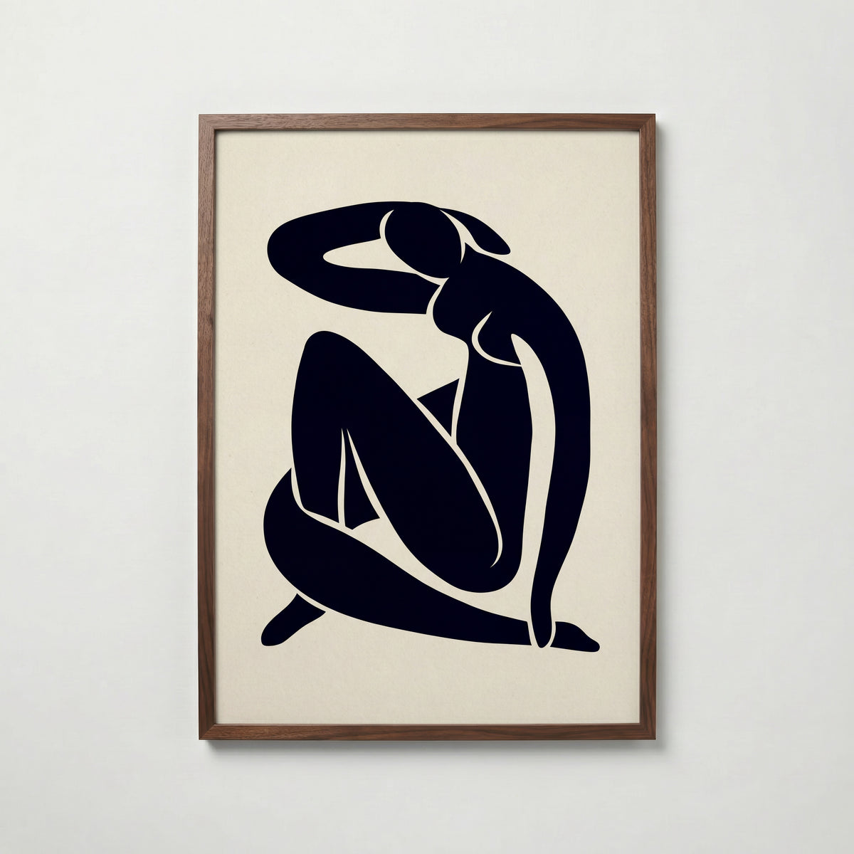 Quiet Embrace i valnötsram, abstrakt figurkonst i svartblått, poster från Bozetto