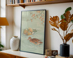 Spring Waters Poster – japanskt träsnitt med två mandarinänder och blommande gren i celadon och persika på väggen i skandinaviskt hem, fri frakt över 499 kr