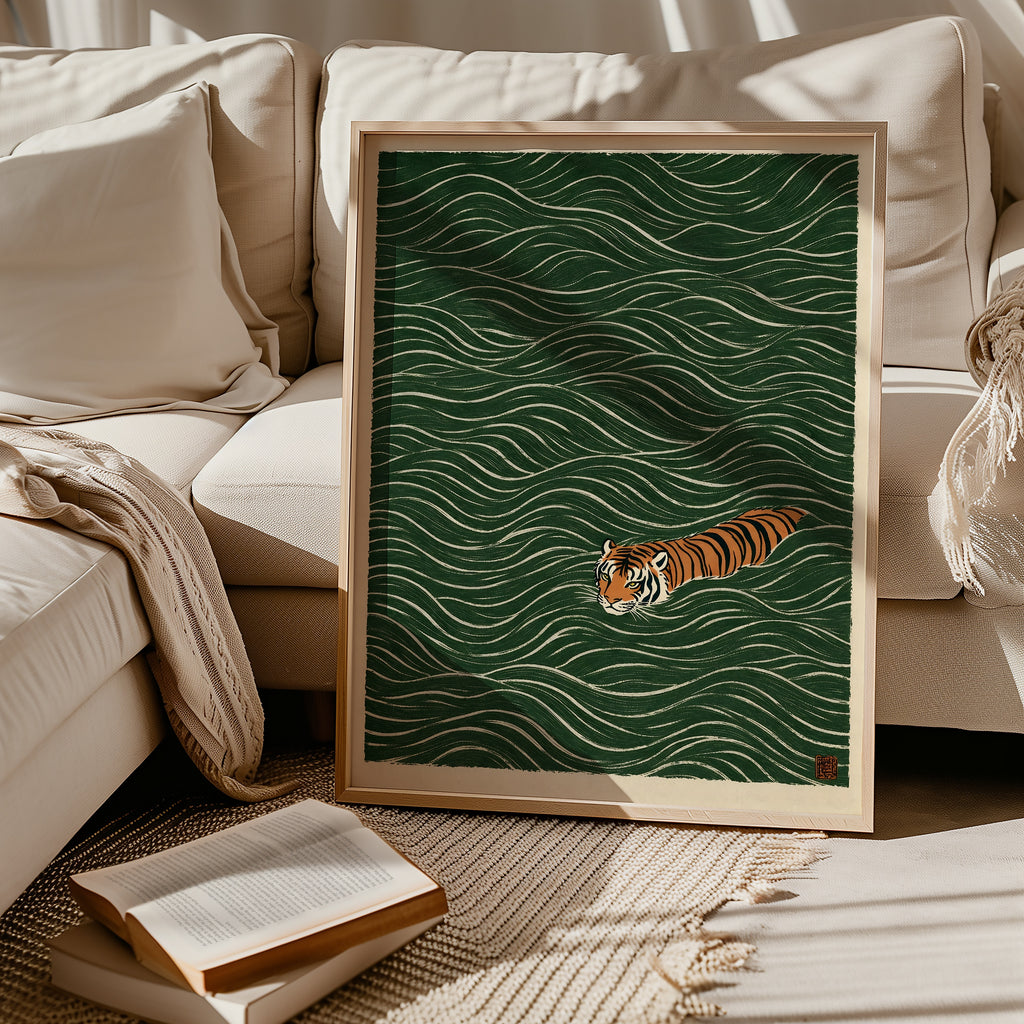 Swimming Tiger poster i stilren inredning – konsttryck från Bozetto i hög kvalitet